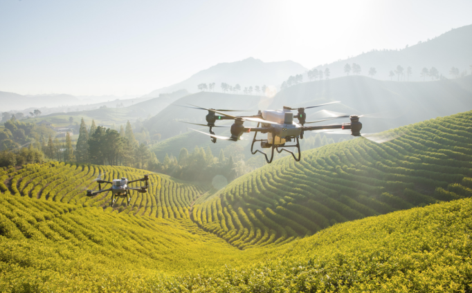 助推现代化农业大发展！大疆农业 T50、T25 农业无人飞机正式发布